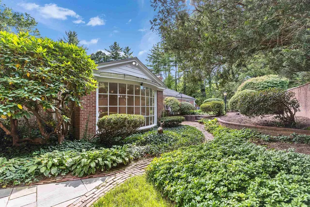 $1,050,000 | 120 Ledgewood Road, Manchester, NH 03104