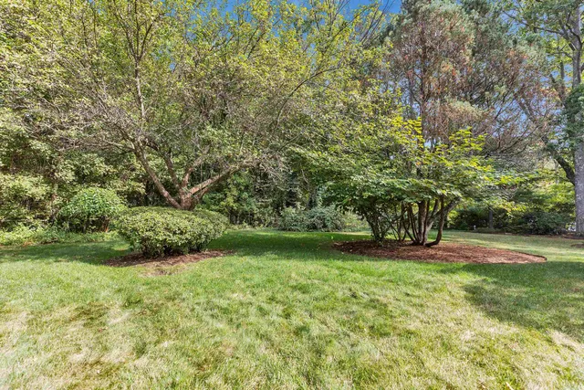 $1,050,000 | 120 Ledgewood Road, Manchester, NH 03104