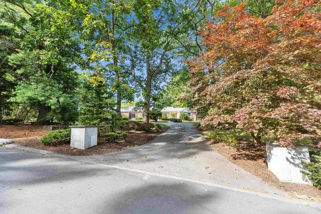 $1,050,000 | 120 Ledgewood Road, Manchester, NH 03104