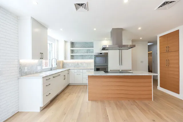 $1,050,000 | 120 Ledgewood Road, Manchester, NH 03104