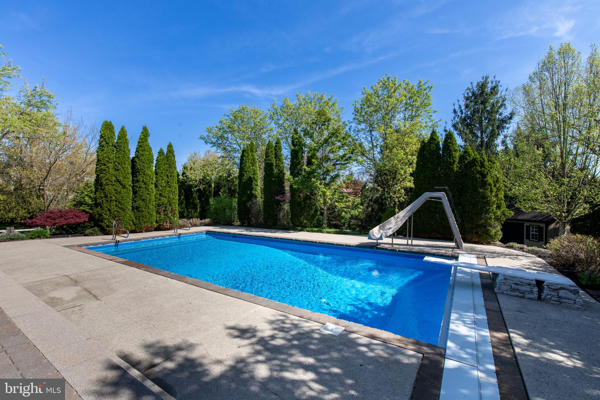 1843 Meadows Road Hellertown, PA 18055 - Photo 5 of 51