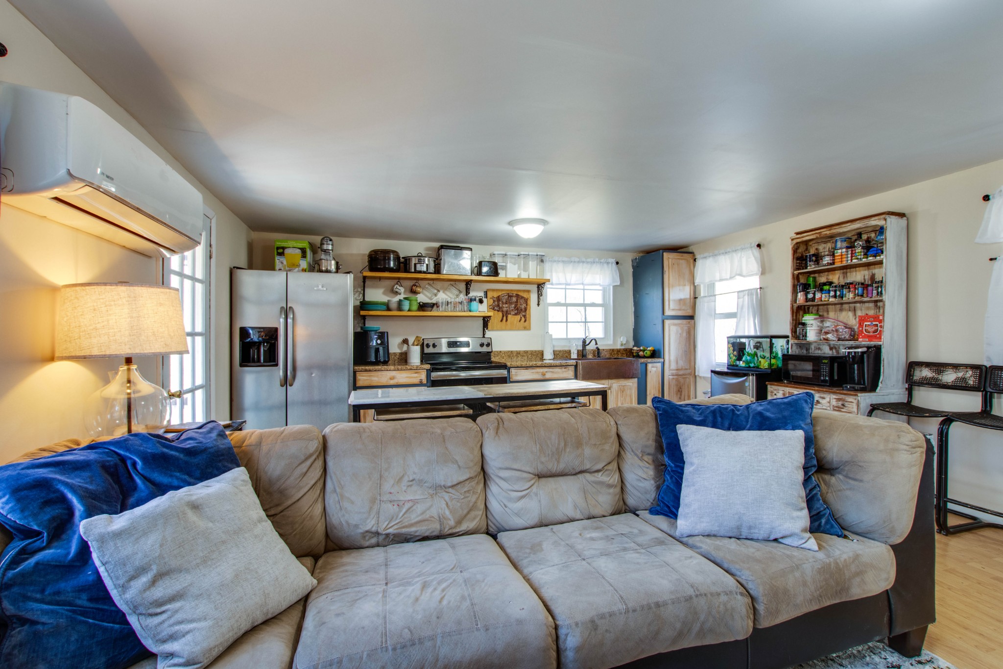 1323 Old Stage Road Charlotte, TN 37036 - Photo 9 of 24 Gallery Image 9