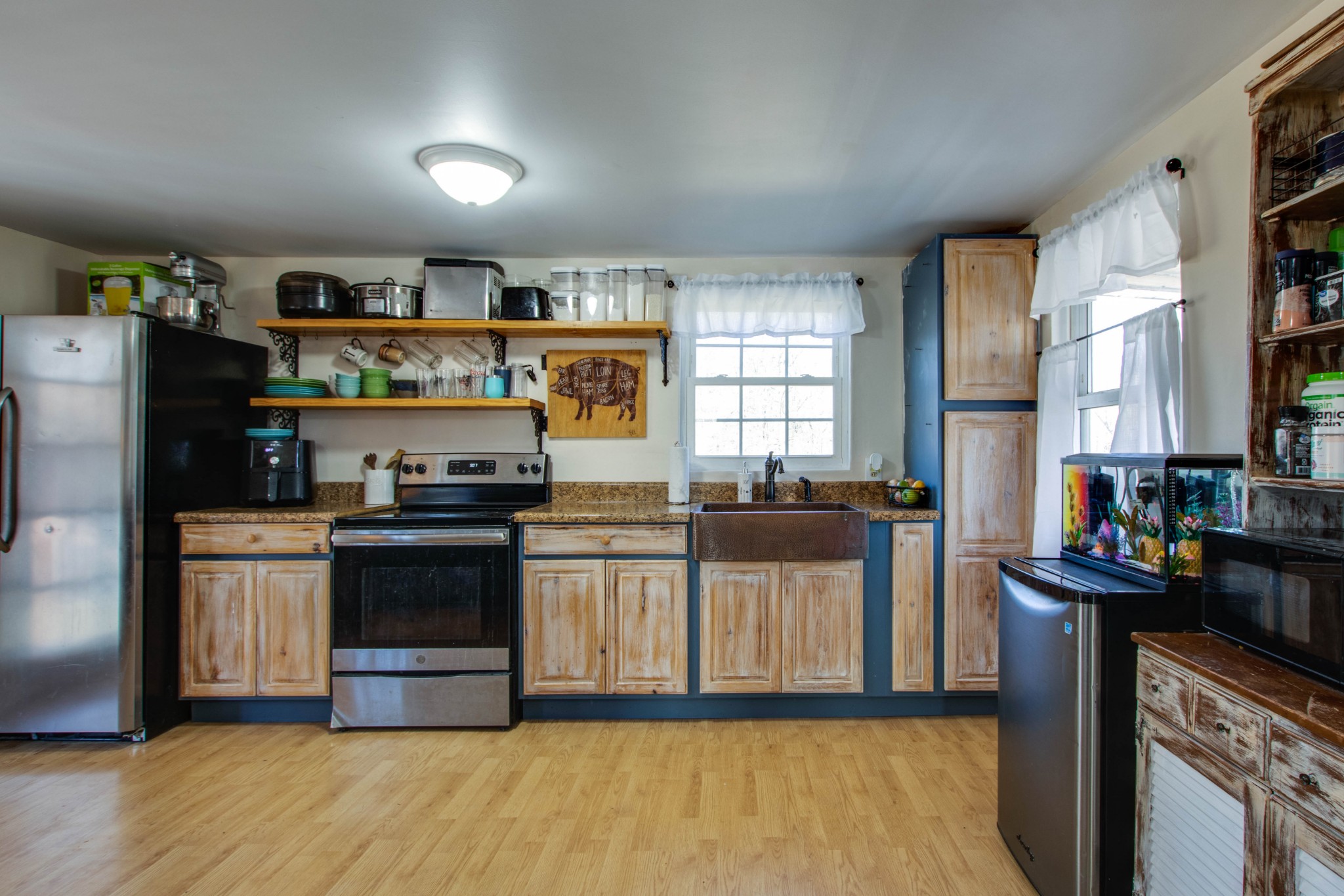 1323 Old Stage Road Charlotte, TN 37036 - Photo 10 of 24 Gallery Image 10