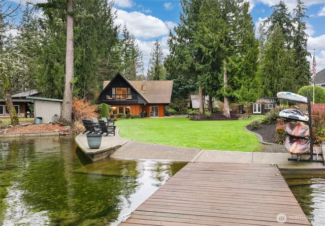 $1,320,000 | 12528 Clear Lake North Road East, Eatonville, WA 98328