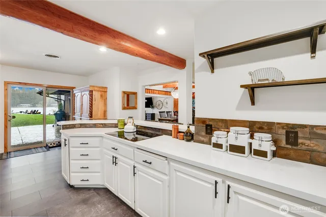 $1,320,000 | 12528 Clear Lake North Road East, Eatonville, WA 98328