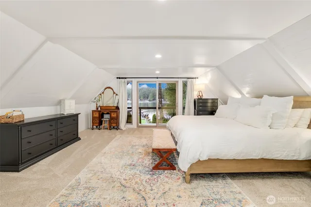 $1,320,000 | 12528 Clear Lake North Road East, Eatonville, WA 98328