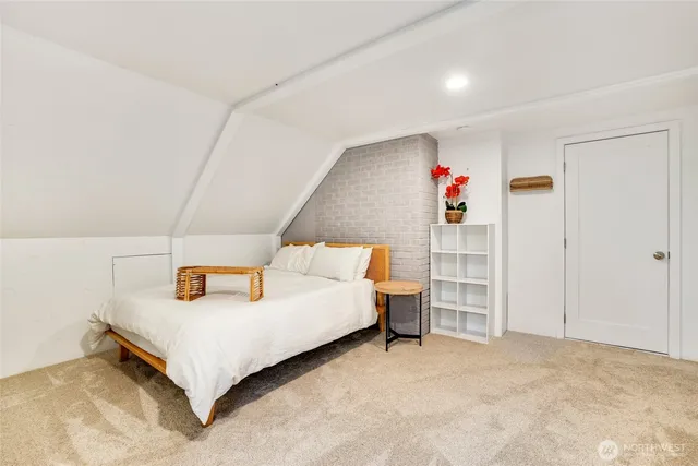 $1,320,000 | 12528 Clear Lake North Road East, Eatonville, WA 98328