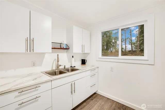 $1,320,000 | 12528 Clear Lake North Road East, Eatonville, WA 98328