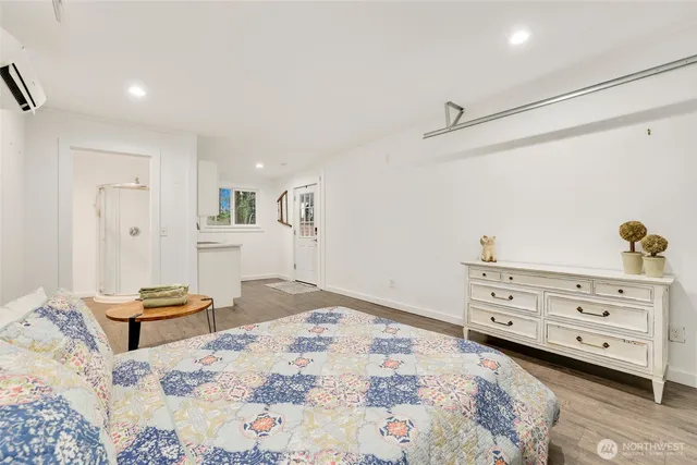 $1,320,000 | 12528 Clear Lake North Road East, Eatonville, WA 98328