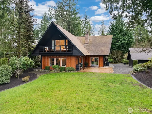 $1,320,000 | 12528 Clear Lake North Road East, Eatonville, WA 98328
