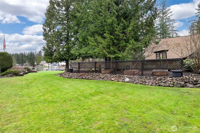 $1,320,000 | 12528 Clear Lake North Road East, Eatonville, WA 98328