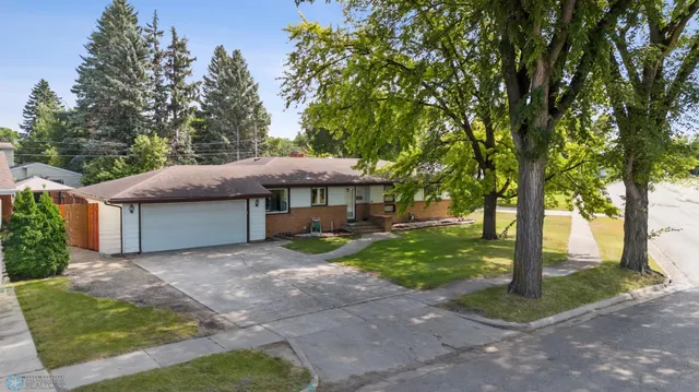 $374,900 | 2212 5th Street South, Moorhead, MN 56560