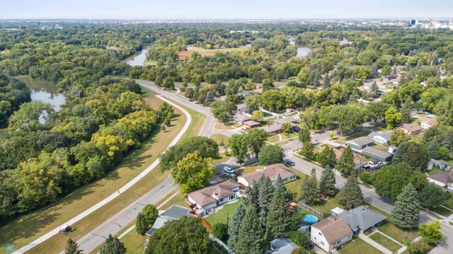 $374,900 | 2212 5th Street South, Moorhead, MN 56560