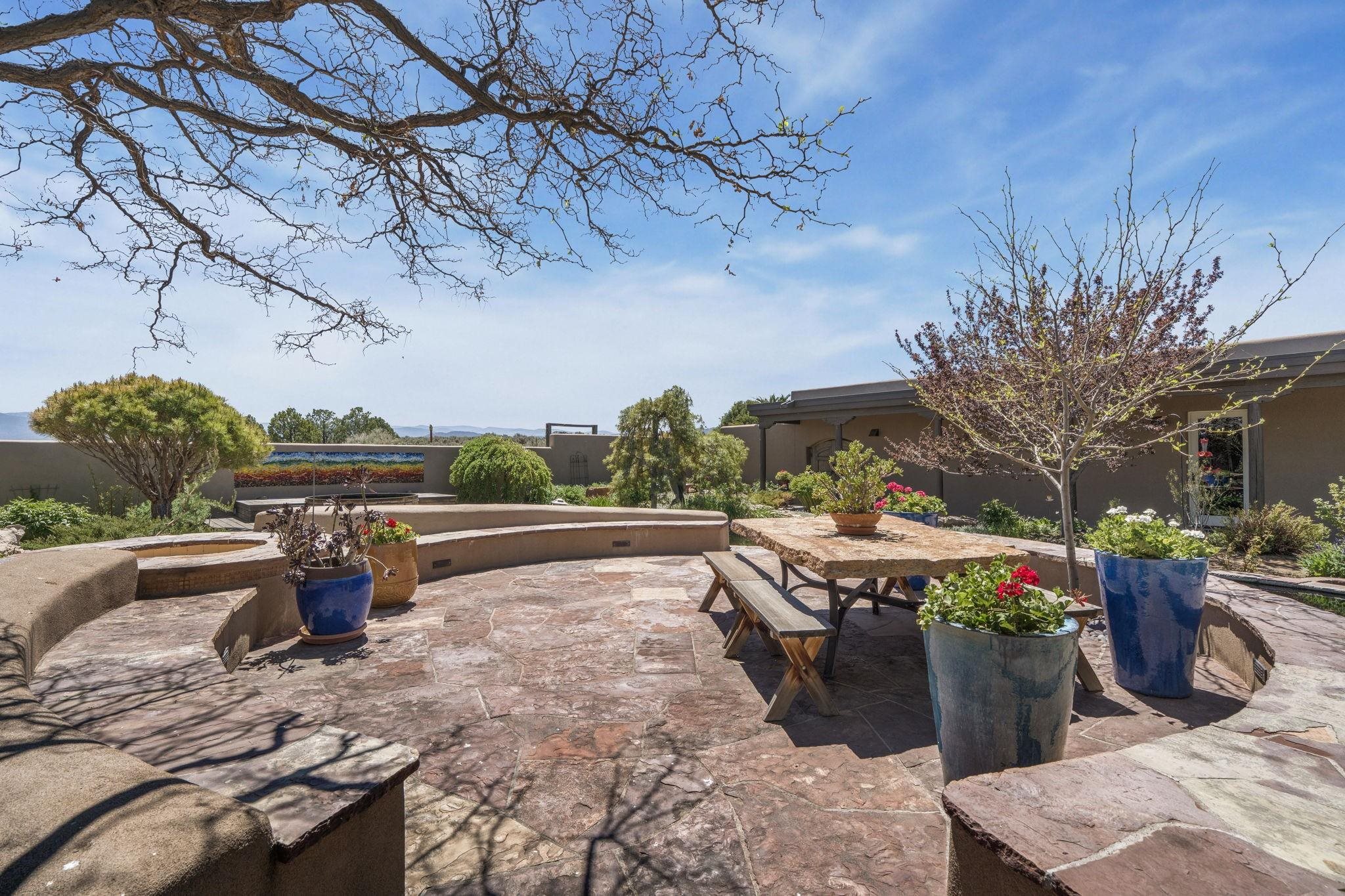 91 Riverbend Road Ranchos de Taos, NM 87557 - Photo 37 of 49 Gallery Image 37
