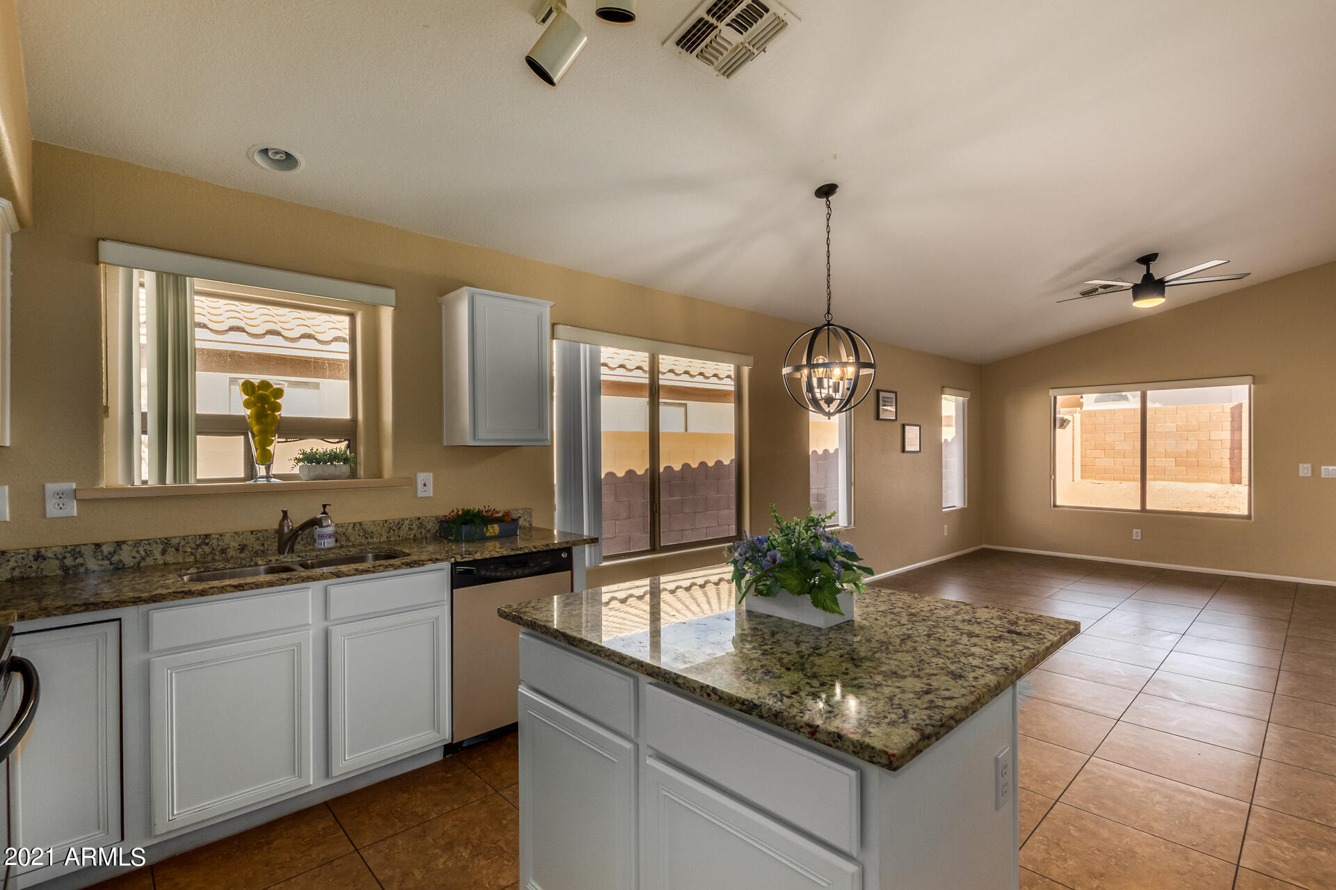 4613 West Beverly Road Laveen, AZ 85339 - Photo 11 of 25 11 - Beverly