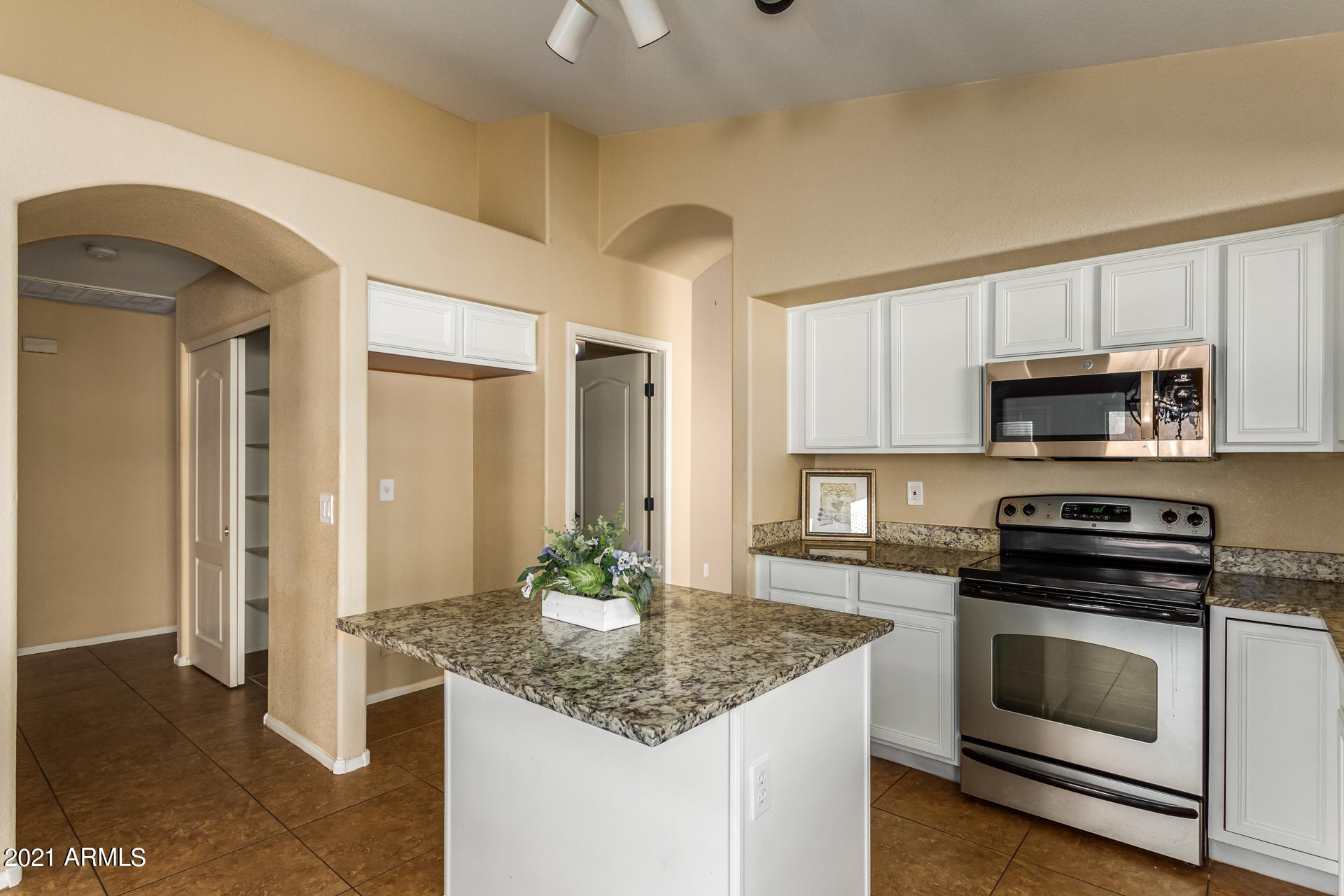 4613 West Beverly Road Laveen, AZ 85339 - Photo 12 of 25 12 - Beverly