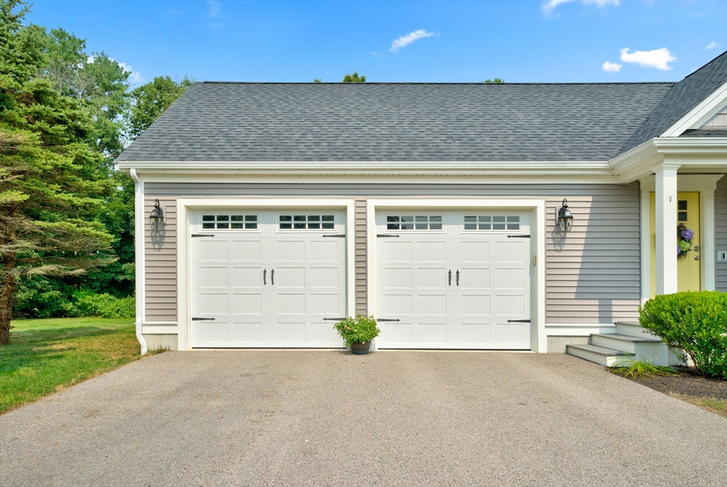 7 Glendale Road Hopedale, MA 01747 - Photo 4 of 40 Gallery Image 4