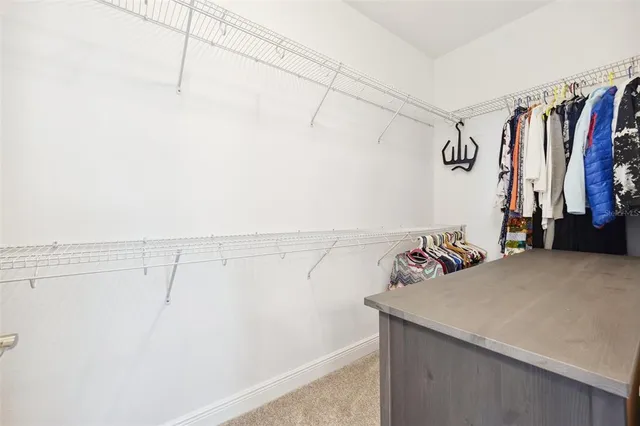 $405,000 | 19323 Hawk Valley Drive, Tampa, FL 33647