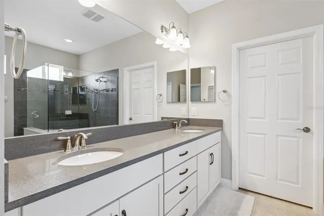 $405,000 | 19323 Hawk Valley Drive, Tampa, FL 33647