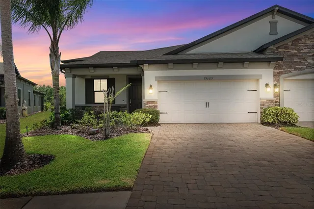 $405,000 | 19323 Hawk Valley Drive, Tampa, FL 33647
