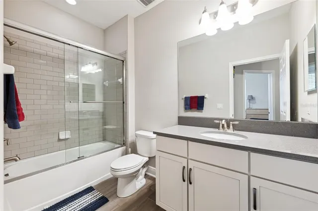 $405,000 | 19323 Hawk Valley Drive, Tampa, FL 33647