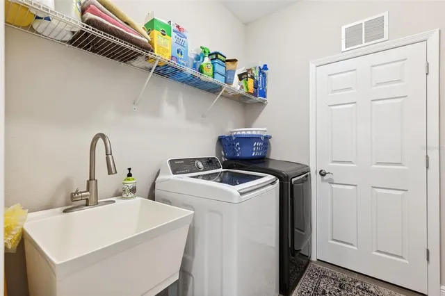 $405,000 | 19323 Hawk Valley Drive, Tampa, FL 33647