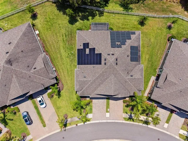 $405,000 | 19323 Hawk Valley Drive, Tampa, FL 33647