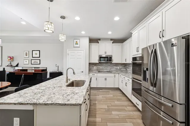 $405,000 | 19323 Hawk Valley Drive, Tampa, FL 33647