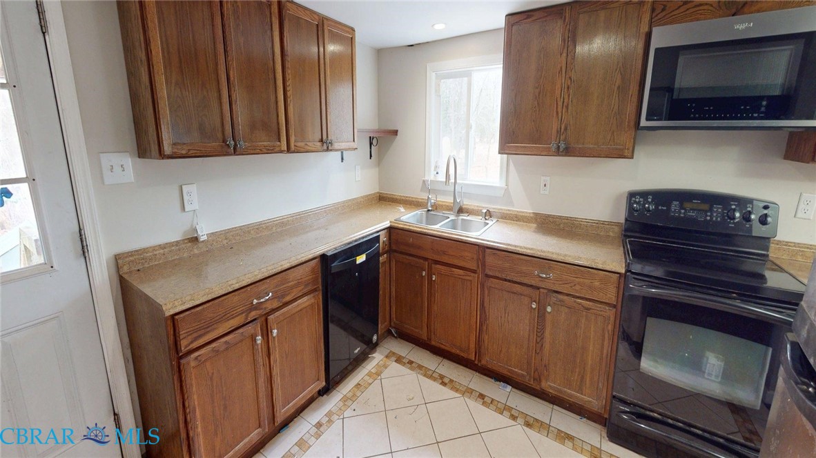 9909 Friendship Road Gloucester, VA 23061 - Photo 5 of 43