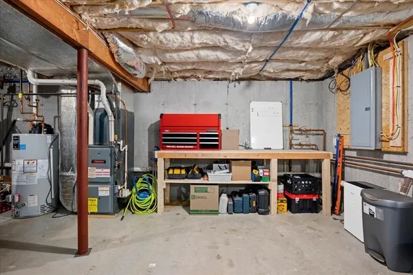 $607,000 | 2 Lydia Lane, Clinton, MA 01510