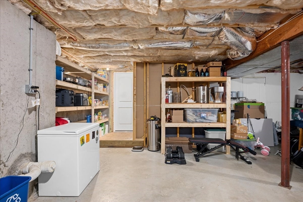 2 Lydia Lane Clinton, MA 01510 - Photo 25 of 32