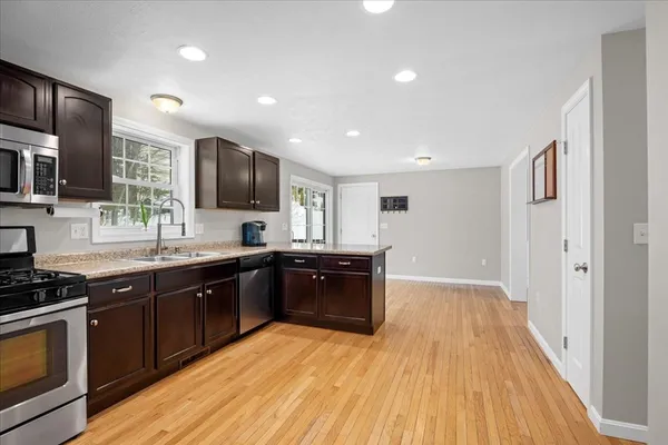 $607,000 | 2 Lydia Lane, Clinton, MA 01510