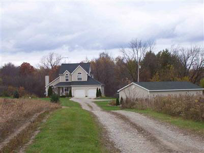 11166 Lahring Road Gaines, MI 48436 - Photo 6 of 13 20273539-5.JPG
