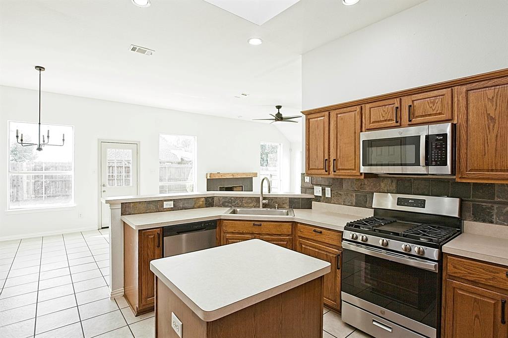 105 Galloping Trail Forney, TX 75126 - Photo 18 of 40