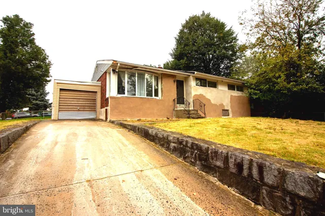 $500,000 | 1500 Creswood Road, Philadelphia, PA 19115