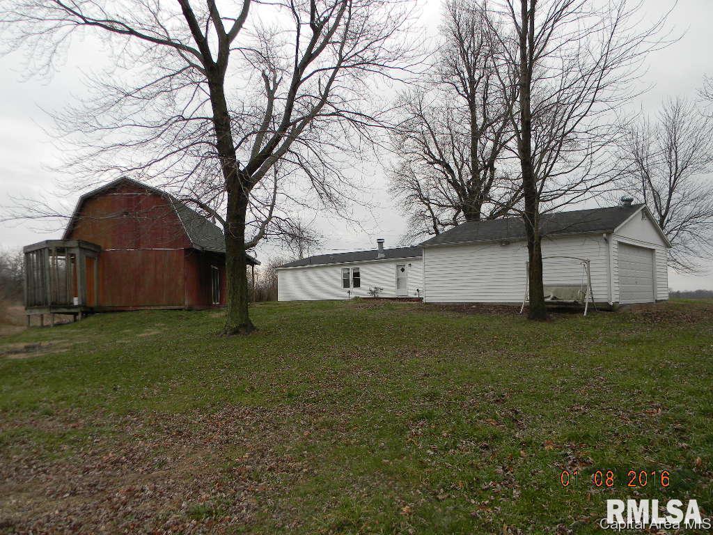 18856 Finney Road Girard, IL 62640 - Photo 3 of 11