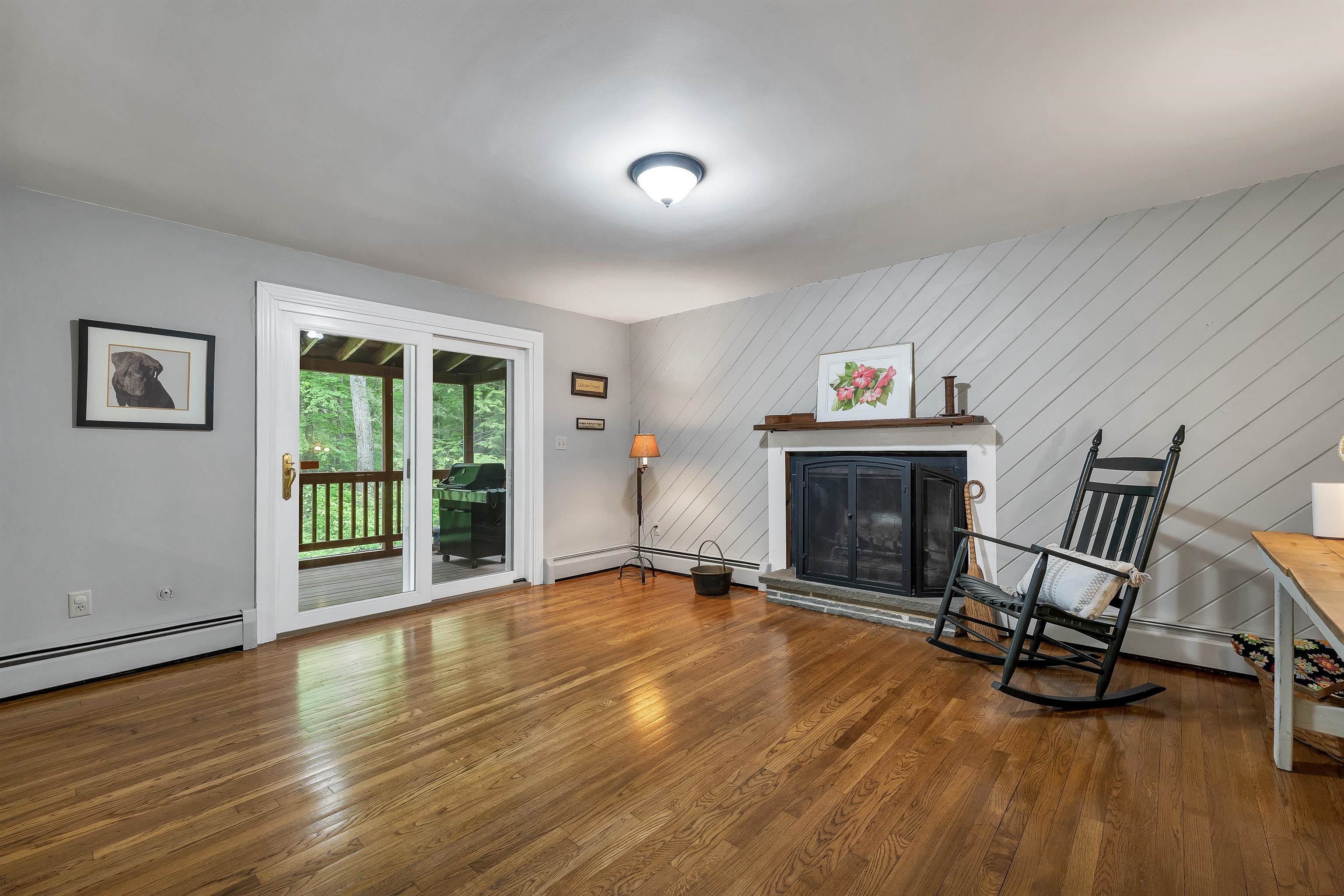 208 Liberty Hill Road Bedford, NH 03110 - Photo 4 of 29