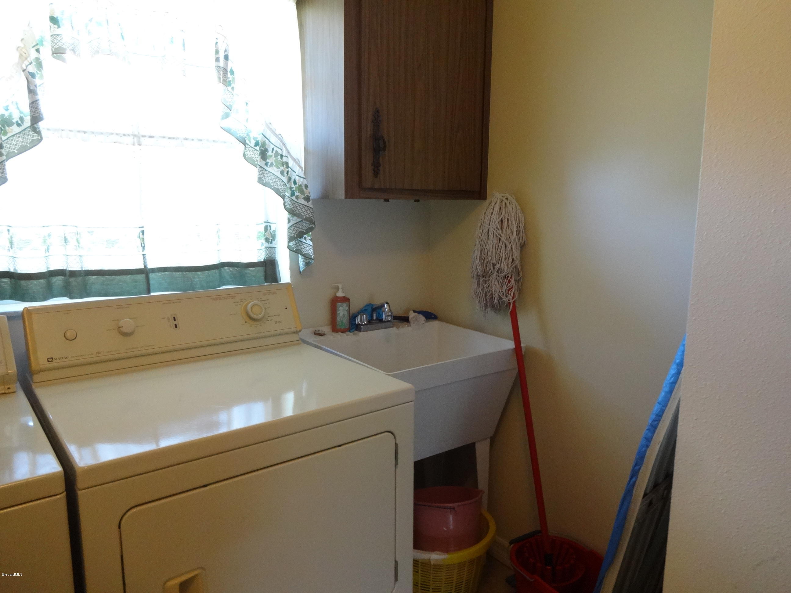 250 Edgevale Road Southeast Palm Bay, FL 32909 - Photo 11 of 33 DSC07820