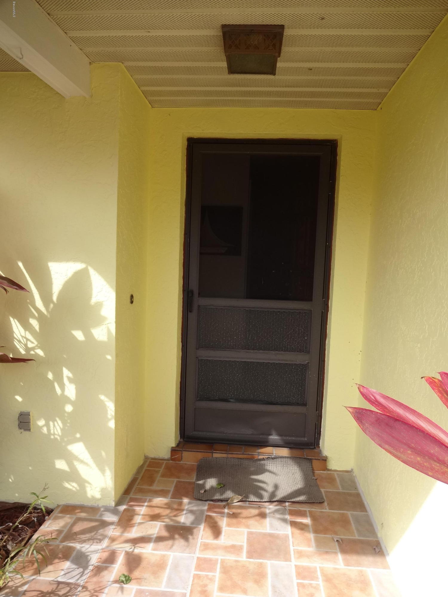 250 Edgevale Road Southeast Palm Bay, FL 32909 - Photo 3 of 33 DSC07811