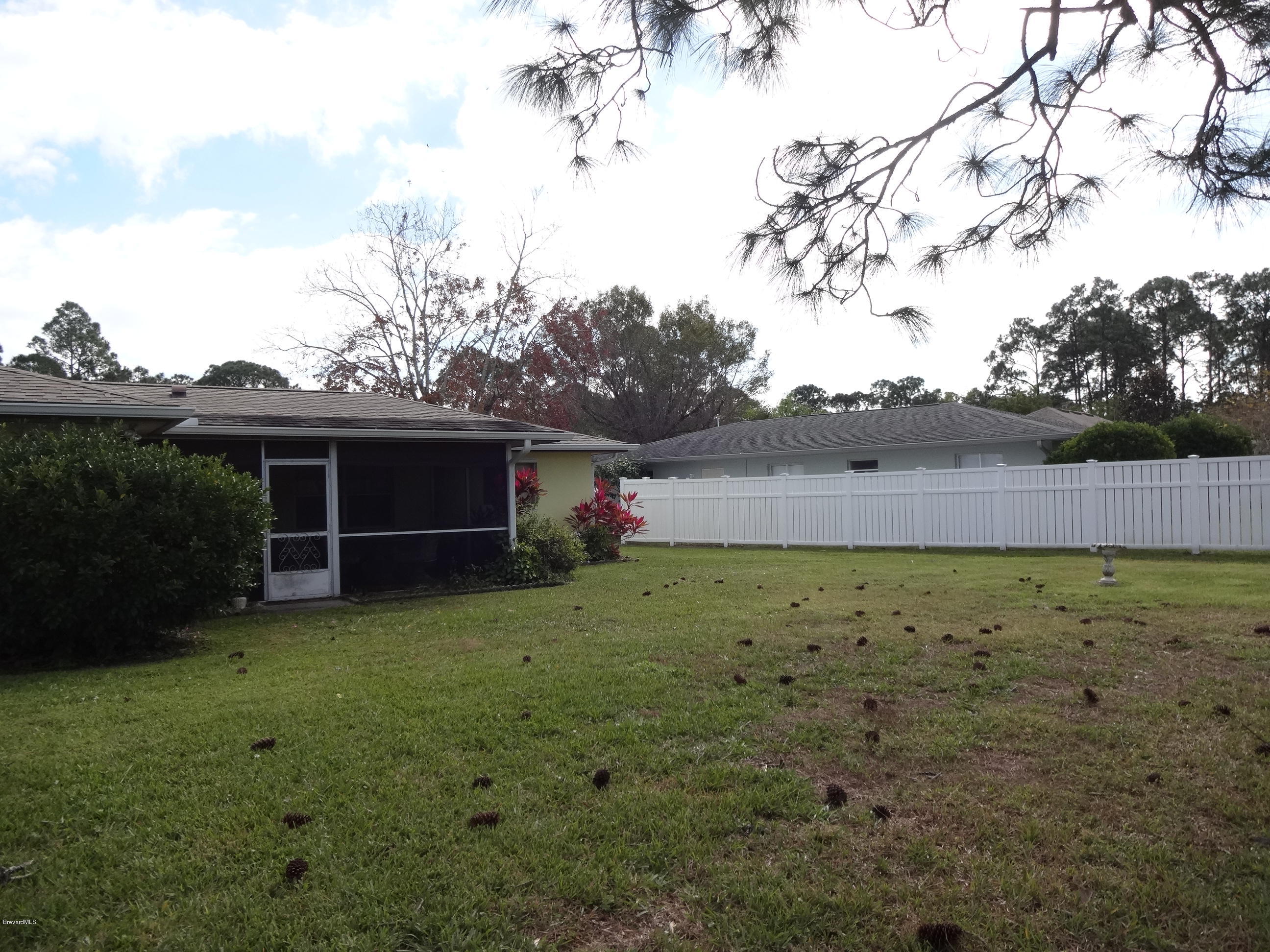 250 Edgevale Road Southeast Palm Bay, FL 32909 - Photo 33 of 33 DSC07846