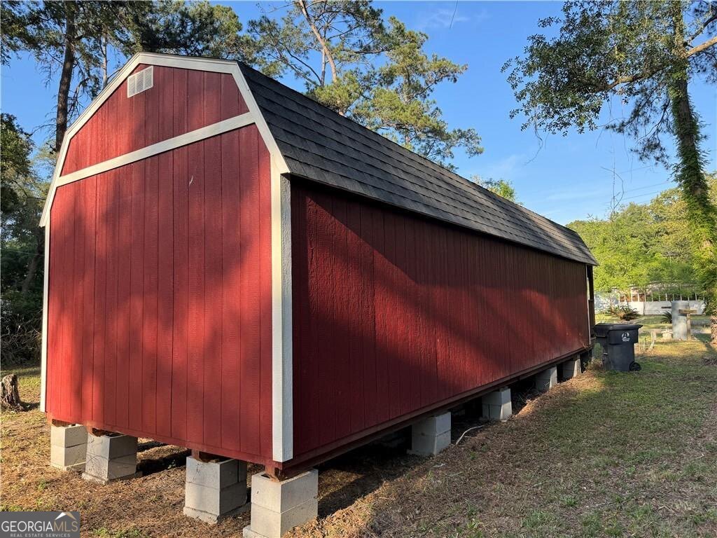 41 Middle Road Hortense, GA 31543 - Photo 14 of 22 a view of a back yard of the house