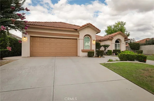a view of house and outdoor space