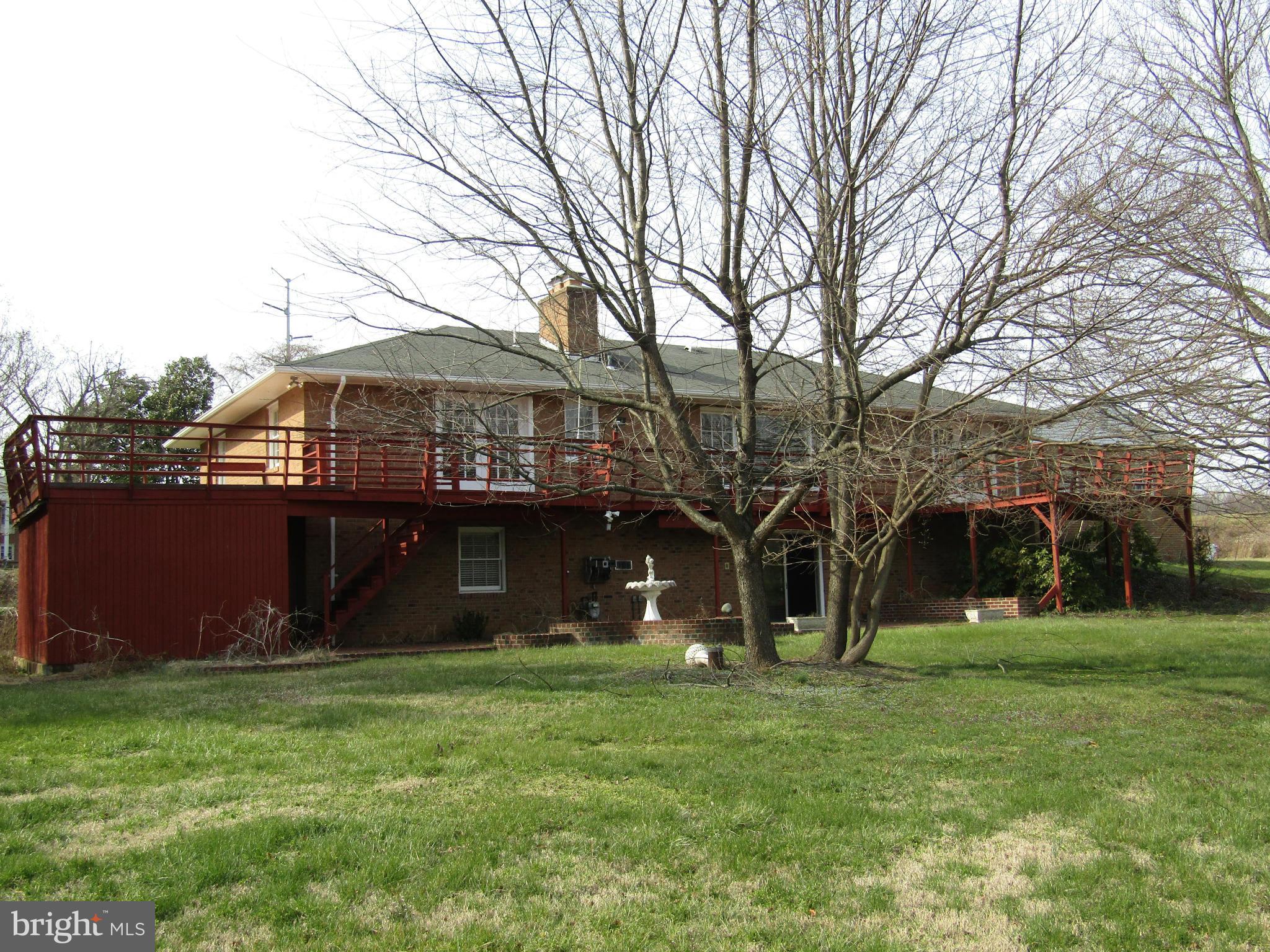 11015 Braddock Road Fairfax, VA 22030 - Photo 14 of 30 Exterior (Rear)