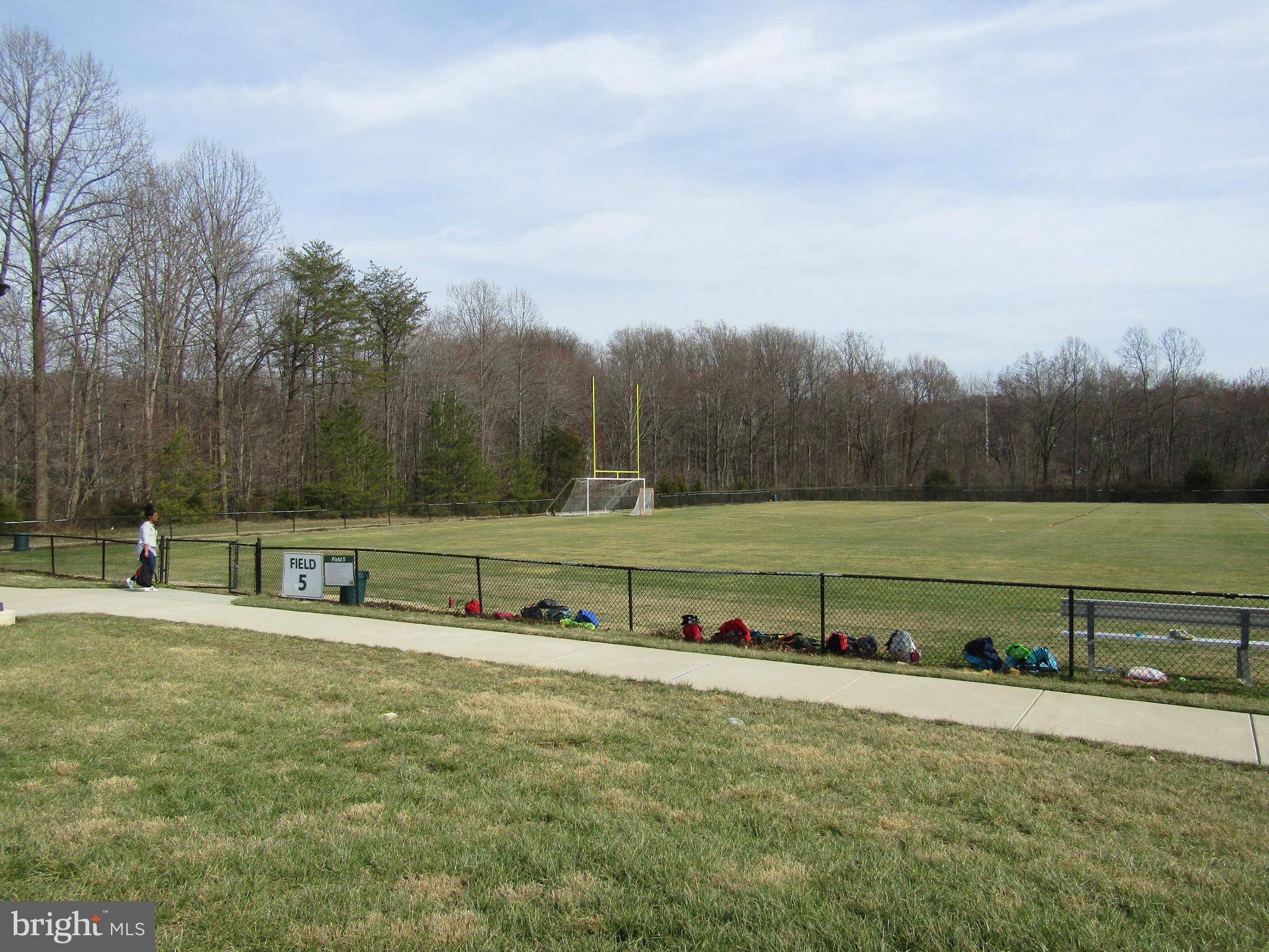 11015 Braddock Road Fairfax, VA 22030 - Photo 26 of 30 Community
