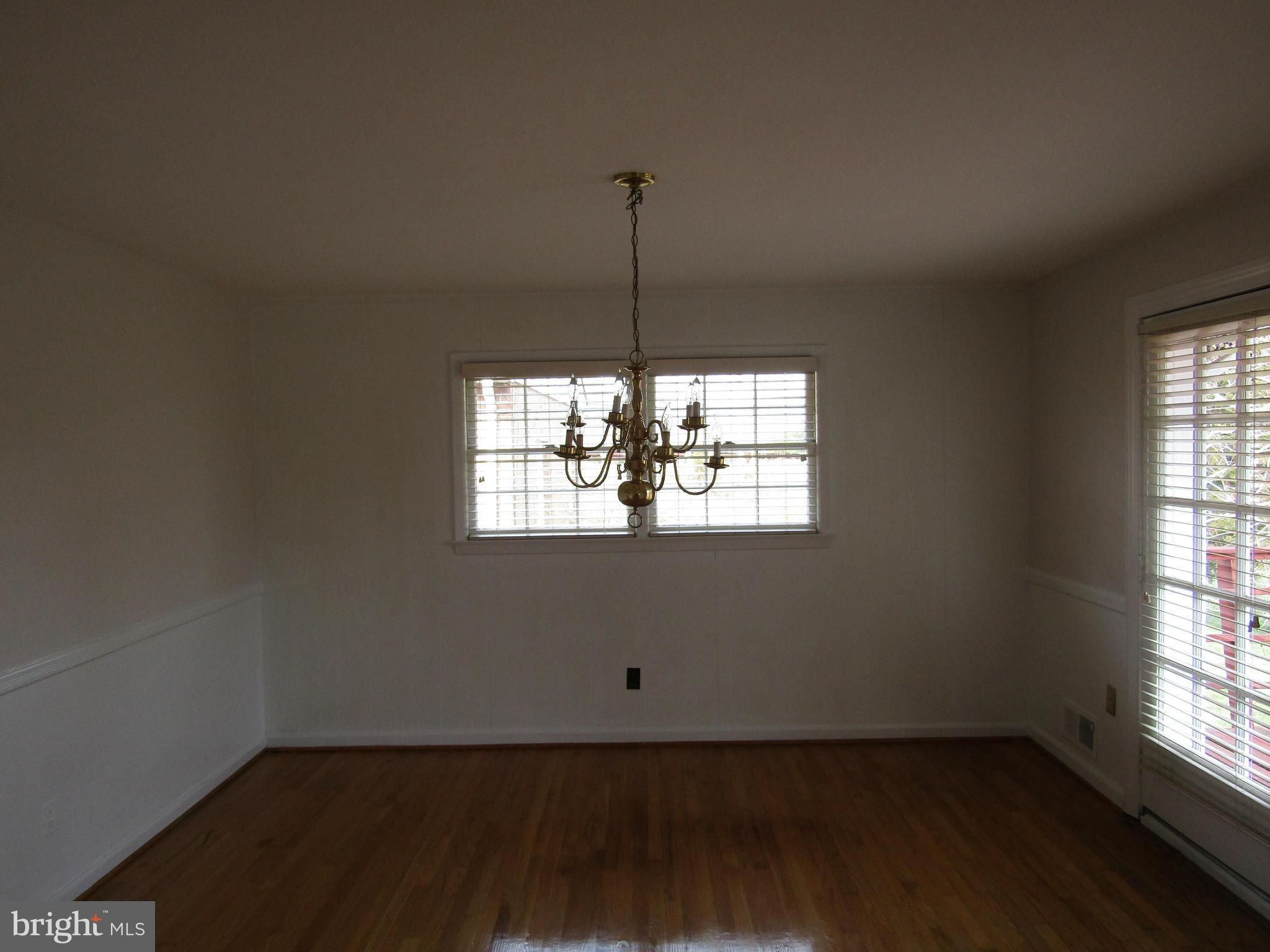 11015 Braddock Road Fairfax, VA 22030 - Photo 4 of 30 Dining Room