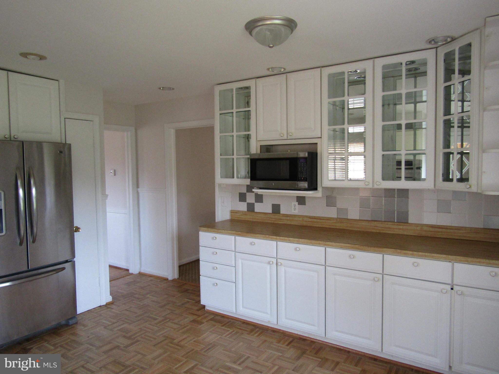11015 Braddock Road Fairfax, VA 22030 - Photo 10 of 30 Kitchen