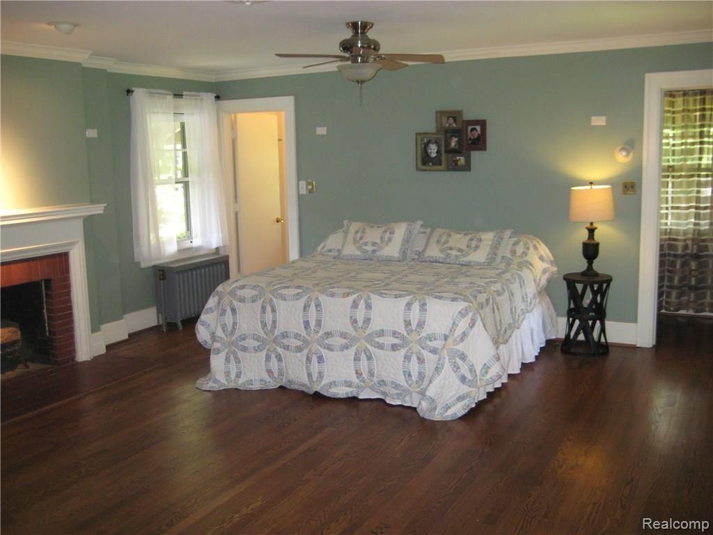 519 Washington Road Grosse Pointe, MI 48230 - Photo 12 of 17 IMG_0504.JPG