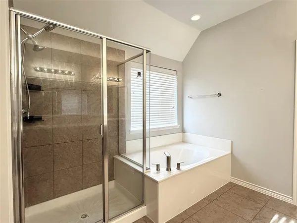 $2,890 | 13690 Valencia Drive, Frisco, TX 75035