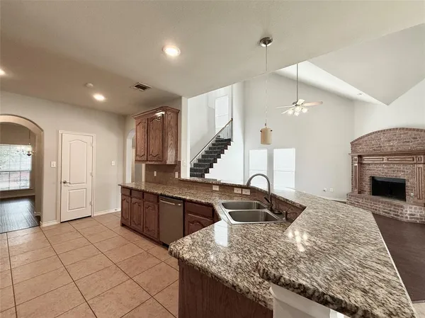 $2,890 | 13690 Valencia Drive, Frisco, TX 75035