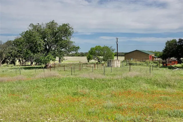$209,500 | 240 Pr 6333 Indian Gap Tx 76531, Hamilton, TX 76531